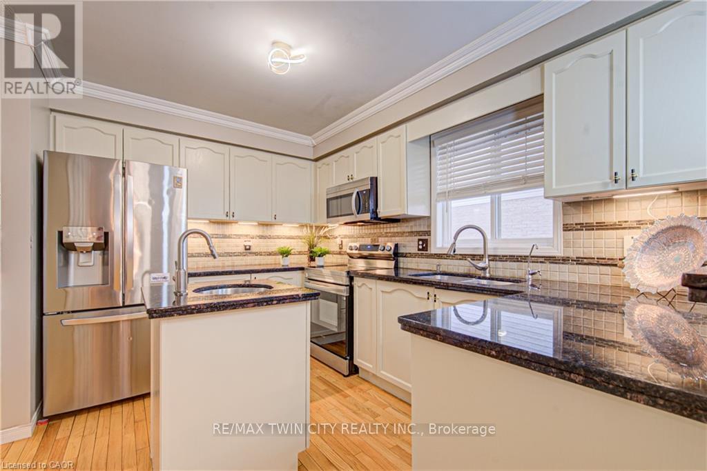 161 Farley Drive, Guelph, Ontario  N1L 1L7 - Photo 10 - X12939750