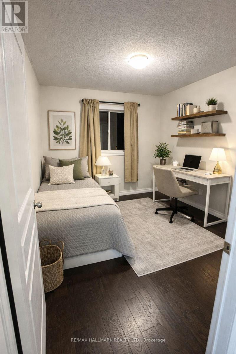 27 Waterbridge Street, Hamilton, Ontario  L8J 0E3 - Photo 11 - X12939768