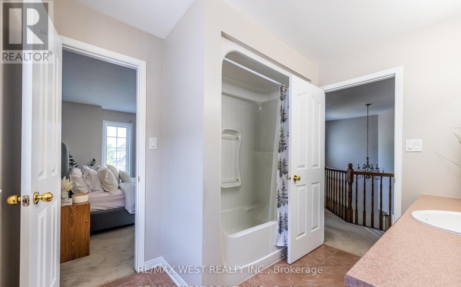 214 Castlegarth Crescent, Ottawa, Ontario  K2J 5N6 - Photo 16 - X12939770