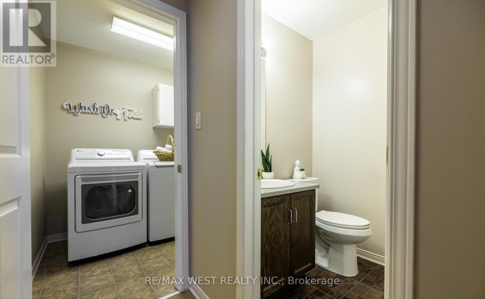 214 Castlegarth Crescent, Ottawa, Ontario  K2J 5N6 - Photo 8 - X12939770