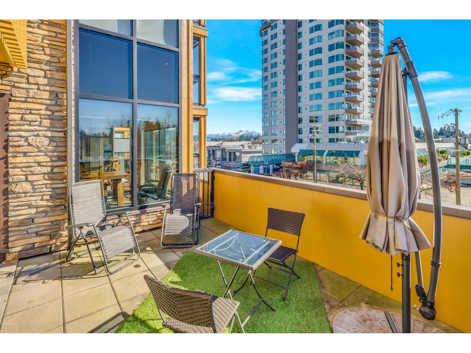 326 2860 Trethewey Street, Abbotsford, British Columbia  V2T 0G5 - Photo 1 - R3105266