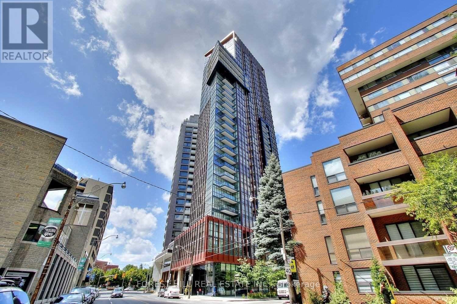 2105 - 32 DAVENPORT ROAD, Toronto, Ontario