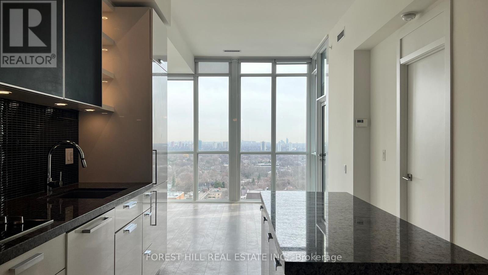 2105 - 32 Davenport Road, Toronto, Ontario  M5R 1H3 - Photo 16 - C12936600