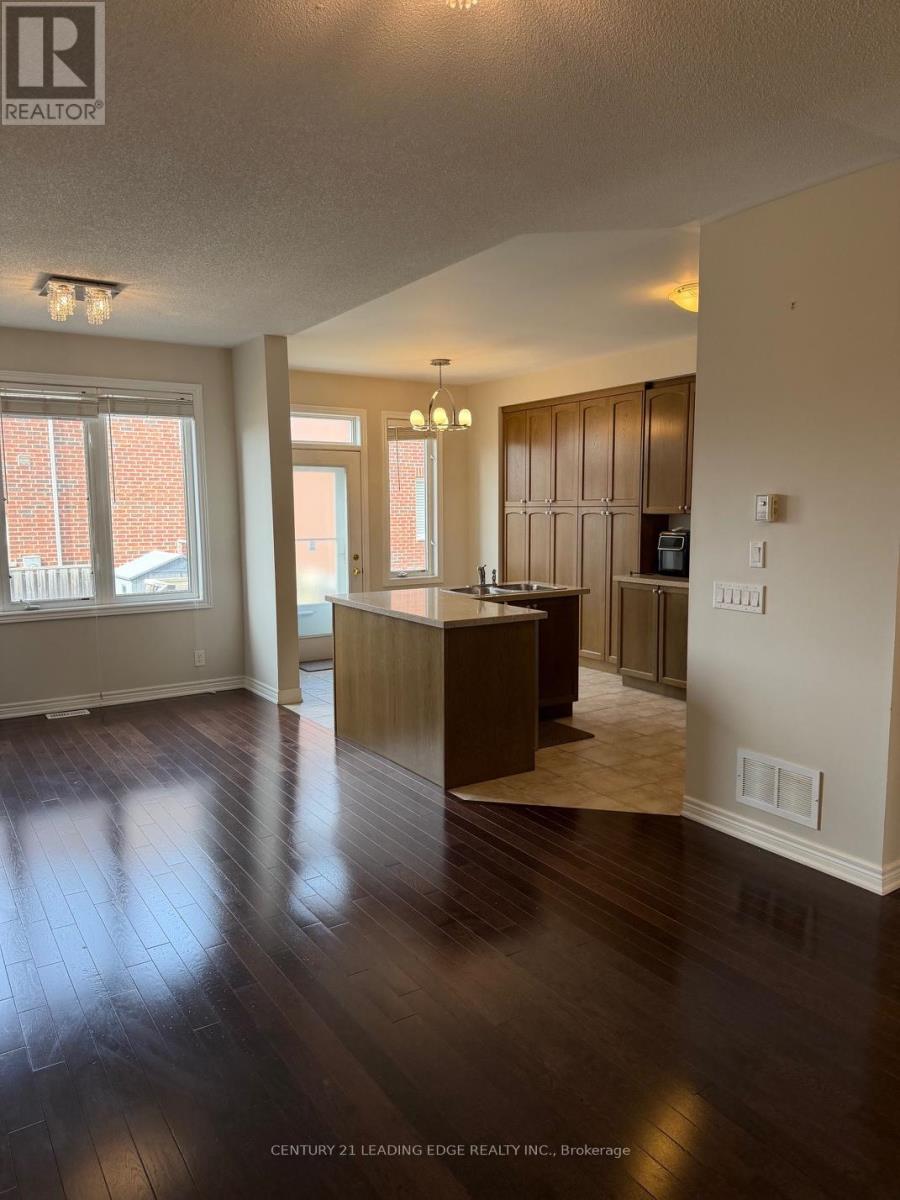 97 Thatcher Crescent, East Gwillimbury, Ontario  L9N 0B9 - Photo 6 - N12883994