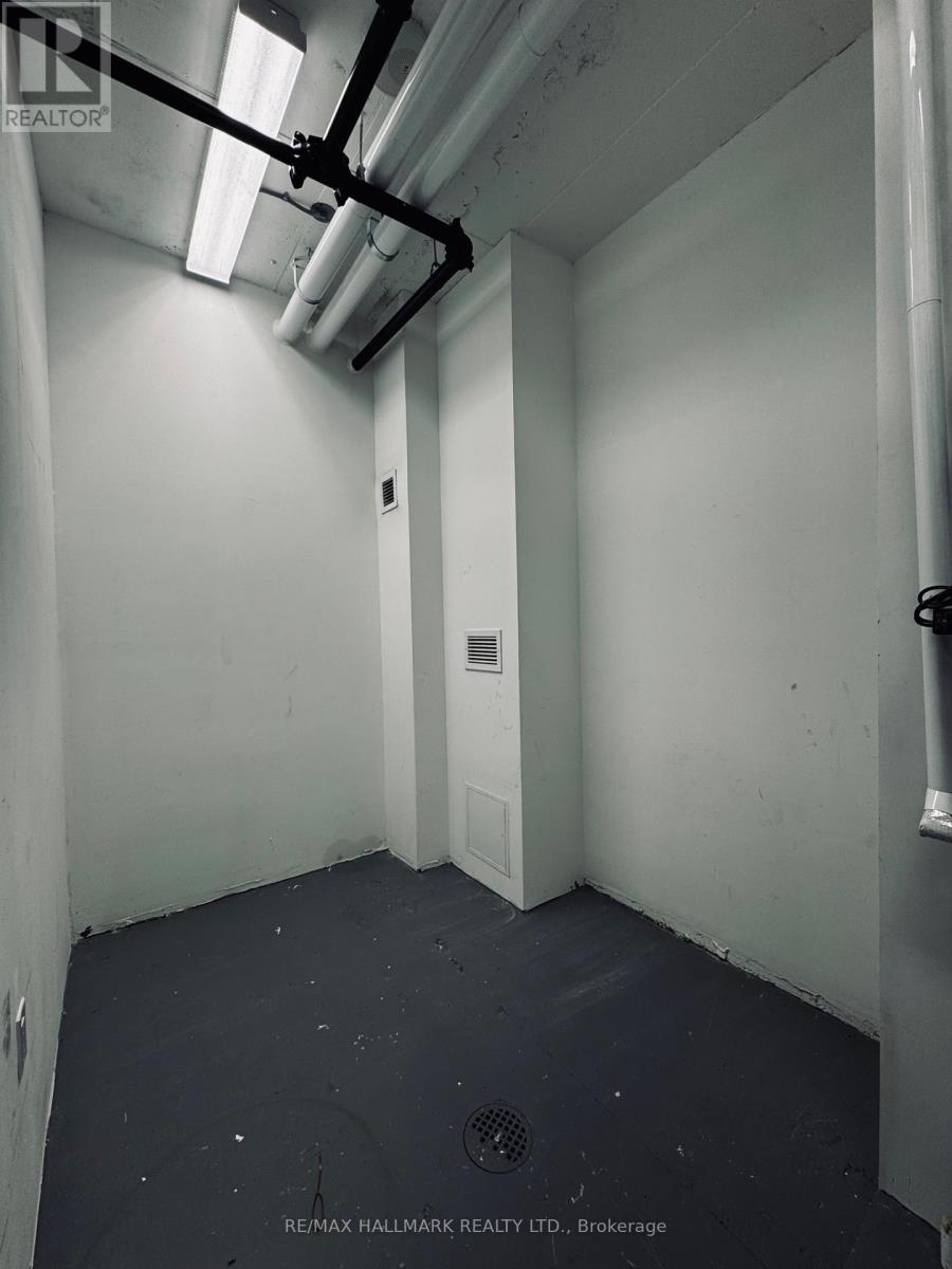 808 - 50 Thomas Riley Road, Toronto, Ontario M9B 0C5 - Photo 29 - W12902034