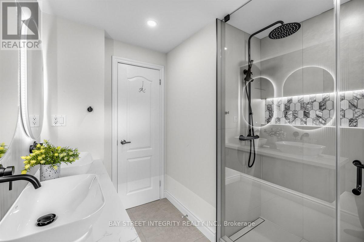 157 Orchard Heights Boulevard, Aurora, Ontario  L4G 3A3 - Photo 11 - N12938320