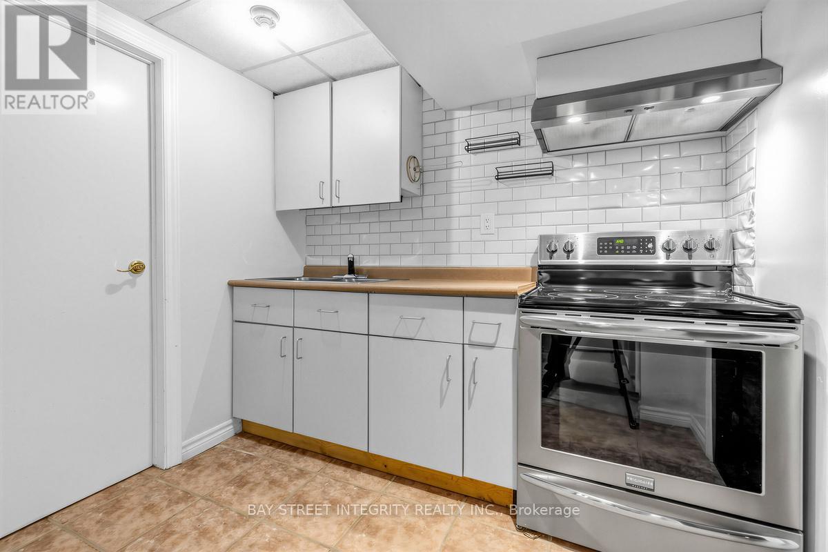 157 Orchard Heights Boulevard, Aurora, Ontario  L4G 3A3 - Photo 19 - N12938320