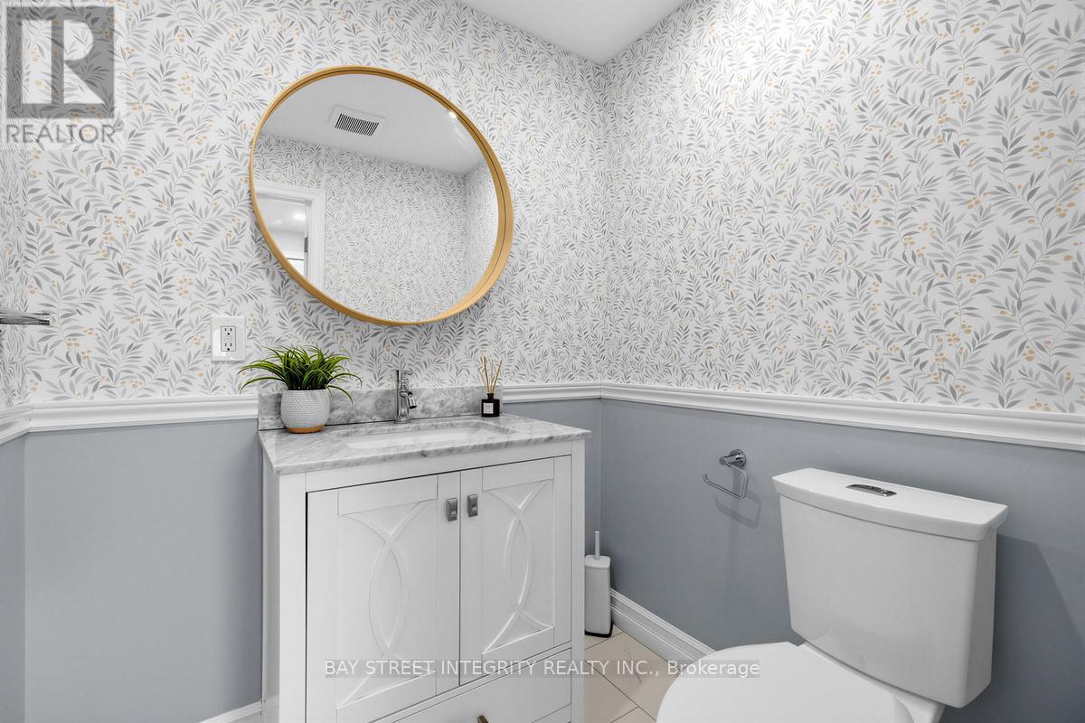 157 Orchard Heights Boulevard, Aurora, Ontario  L4G 3A3 - Photo 7 - N12938320