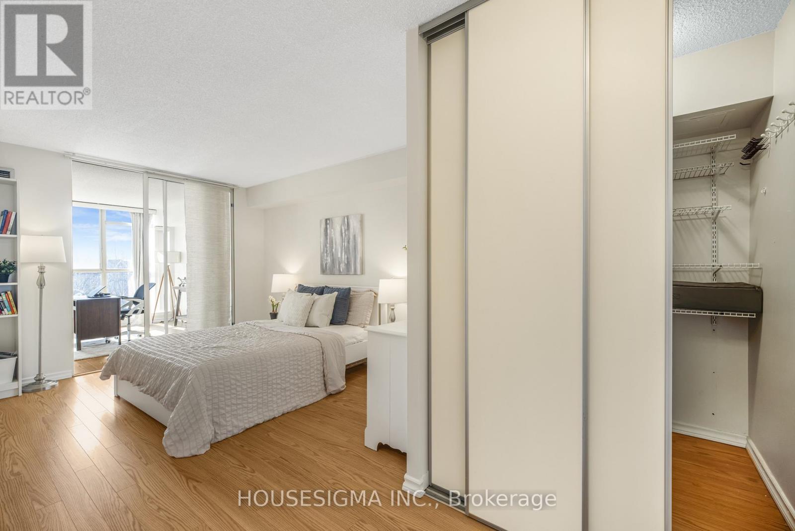 438 - 22 Southport Street, Toronto, Ontario  M6S 4Y9 - Photo 15 - W12937982