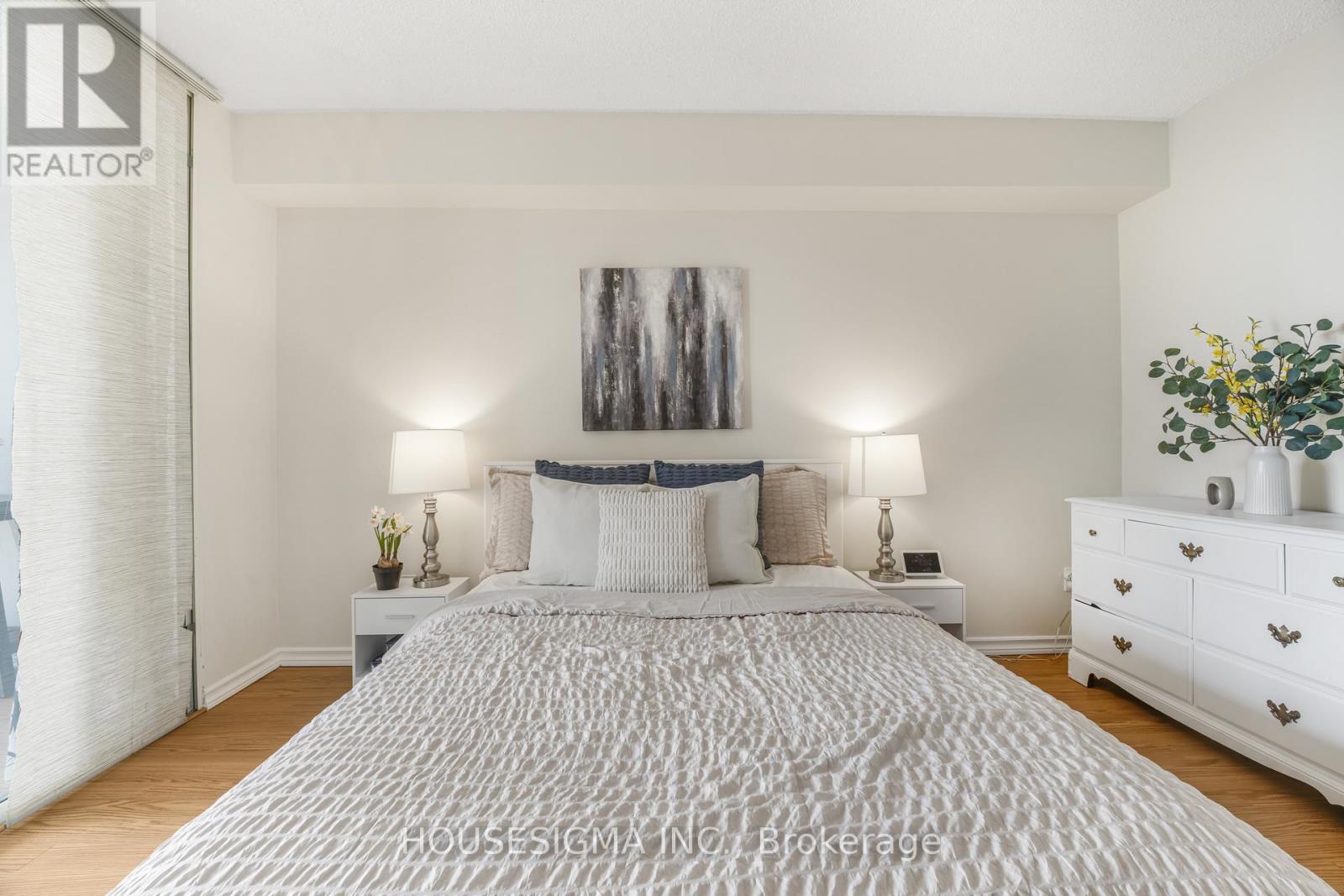 438 - 22 Southport Street, Toronto, Ontario  M6S 4Y9 - Photo 16 - W12937982