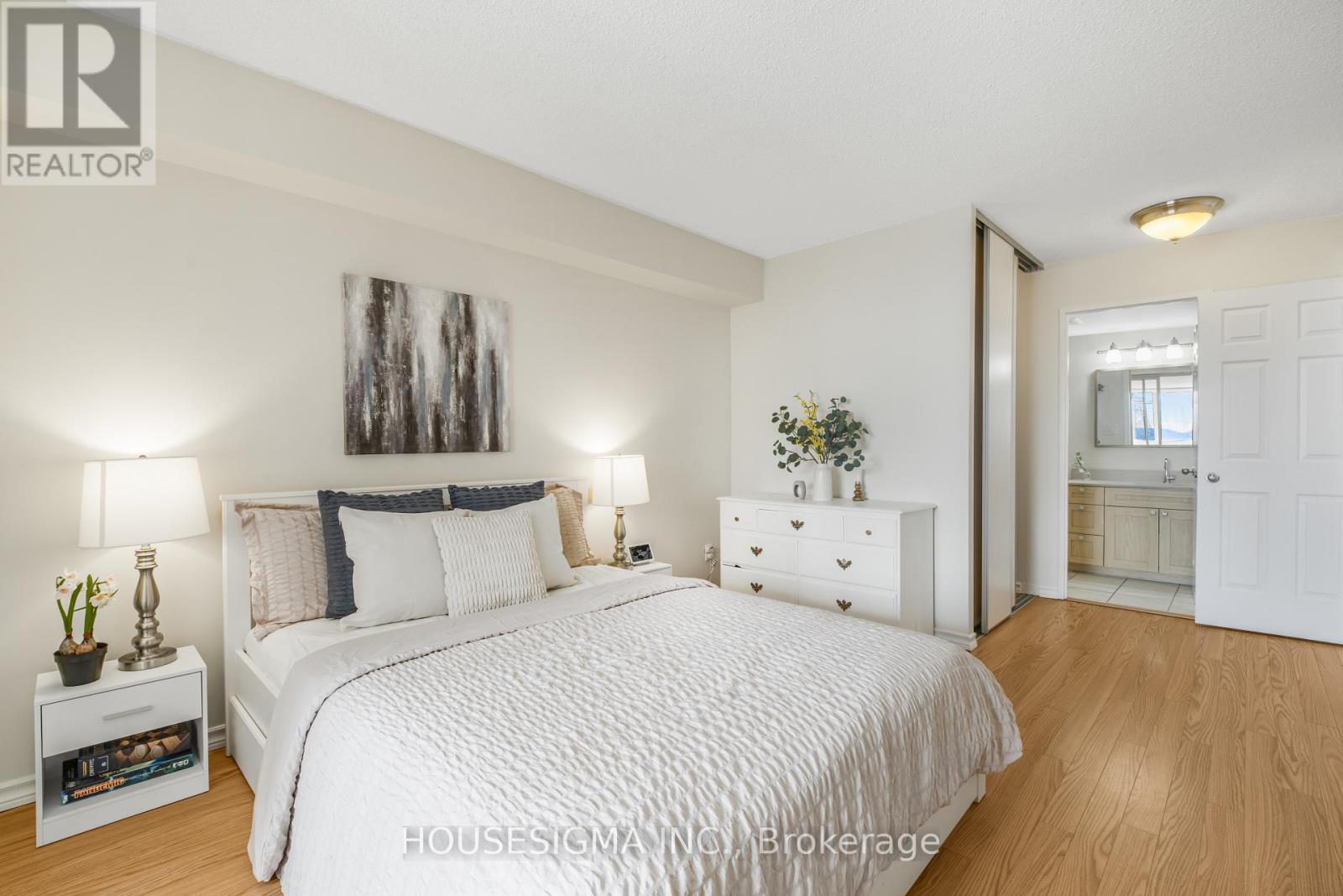 438 - 22 Southport Street, Toronto, Ontario  M6S 4Y9 - Photo 17 - W12937982