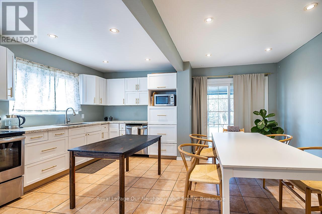 976 Southport Drive, Oshawa, Ontario  L1H 8A3 - Photo 9 - E12937784