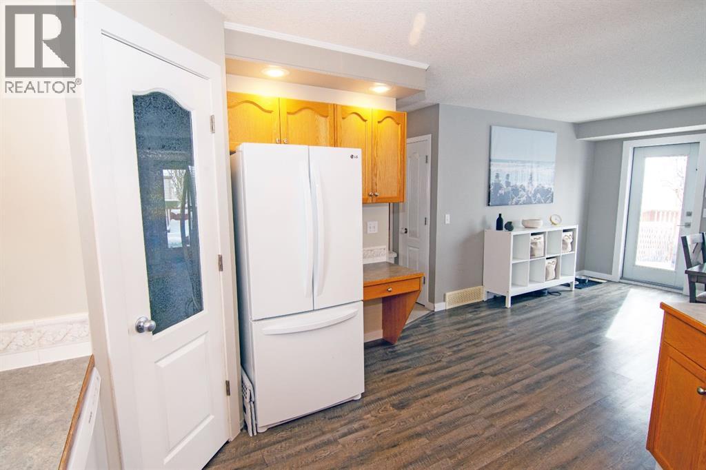 404 18 Street Se, High River, Alberta  T1V 1W3 - Photo 12 - A2295709