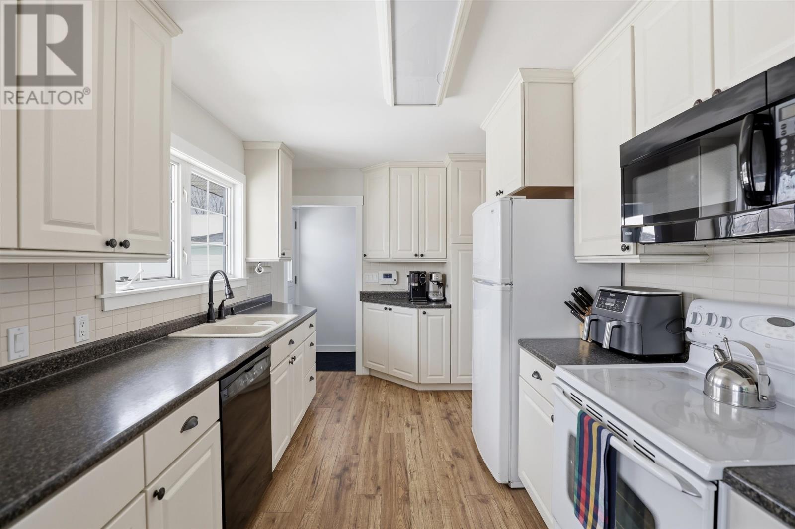 13 Cartier St, Sault Ste. Marie, Ontario  P6B 3K1 - Photo 12 - SM260580