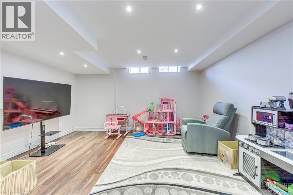 129 Harnesworth Crescent, Waterdown, Ontario  L8B 0J5 - Photo 22 - 40813824