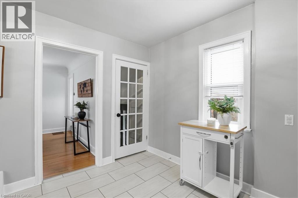 652 Weber Street E, Kitchener, Ontario  N2H 1H2 - Photo 14 - 40811141