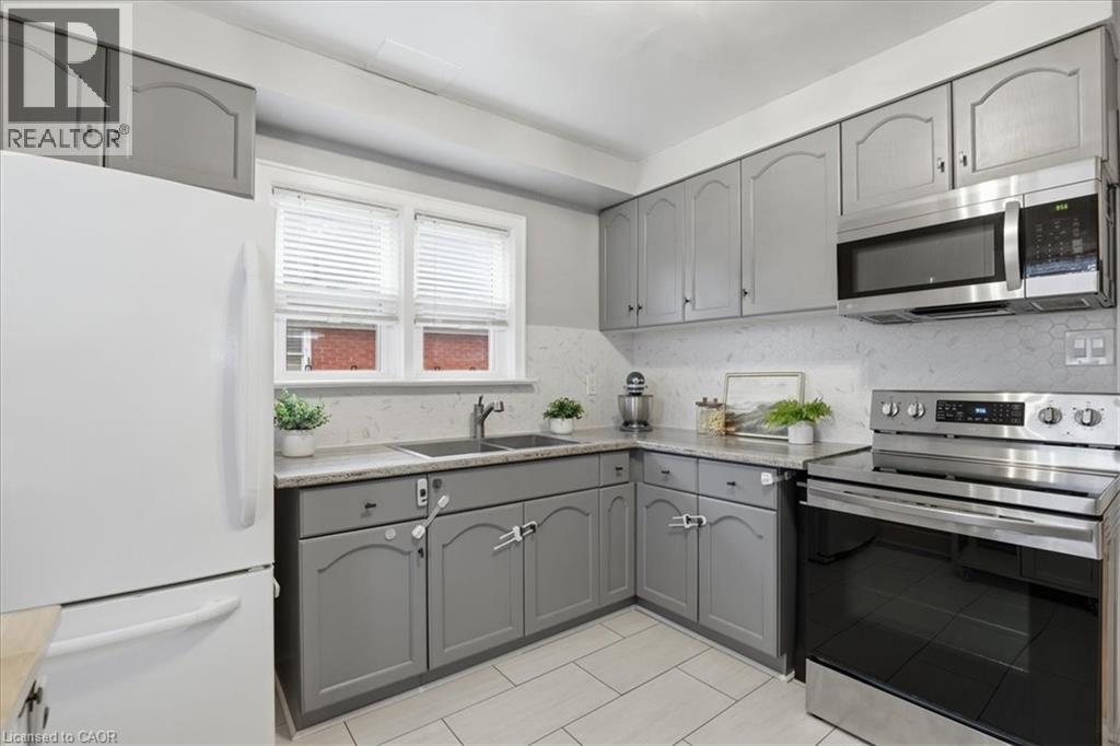 652 Weber Street E, Kitchener, Ontario  N2H 1H2 - Photo 12 - 40811141