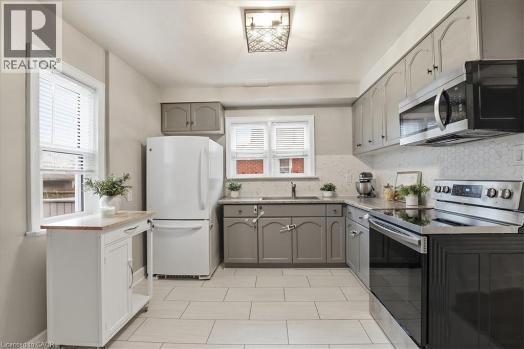 652 Weber Street E, Kitchener, Ontario  N2H 1H2 - Photo 11 - 40811141