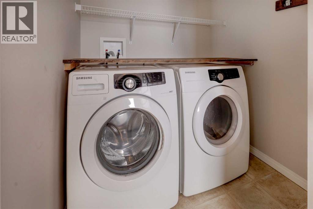 16 Fireside Way, Cochrane, Alberta  T4C 0R1 - Photo 10 - A2280445