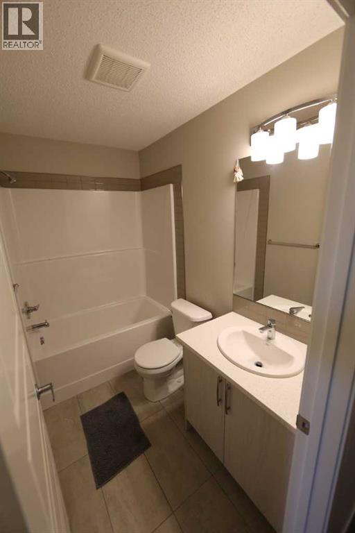 1512, 7451 Falconridge Boulevard Ne, Calgary, Alberta  T3J 0Z8 - Photo 18 - A2281349