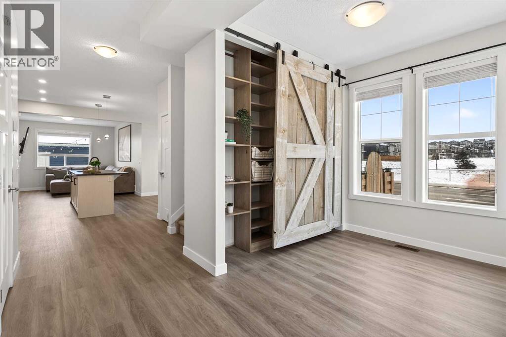 401 South Point Glen SW, Airdrie, Alberta  T4B 4L1 - Photo 5 - A2297349