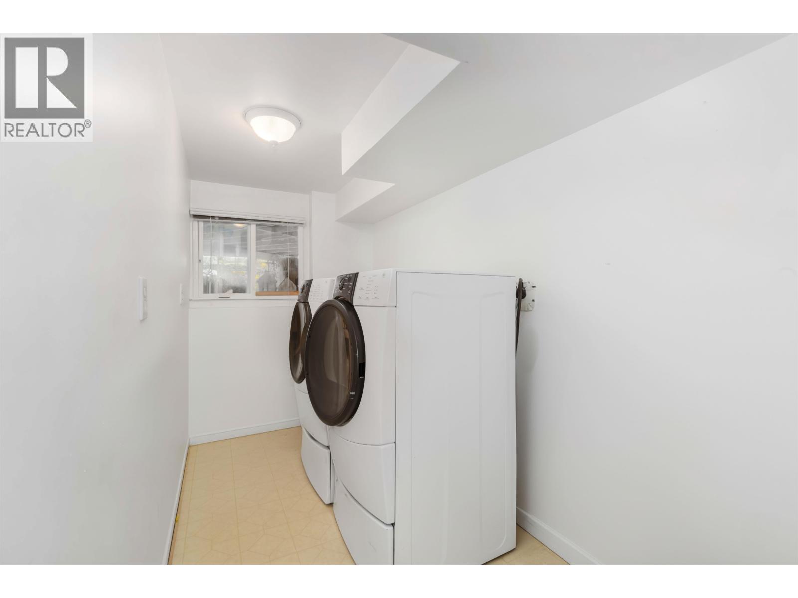 4037 Nithsdale Street, Burnaby, British Columbia  V5G 1P5 - Photo 25 - R3105254