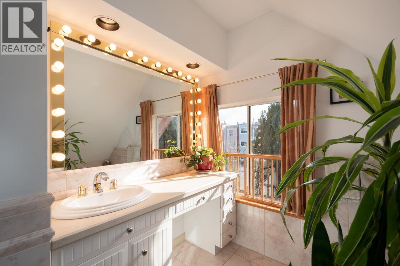 2912-14 W 3rd Avenue, Vancouver, British Columbia  V6K 1M7 - Photo 12 - R3105271