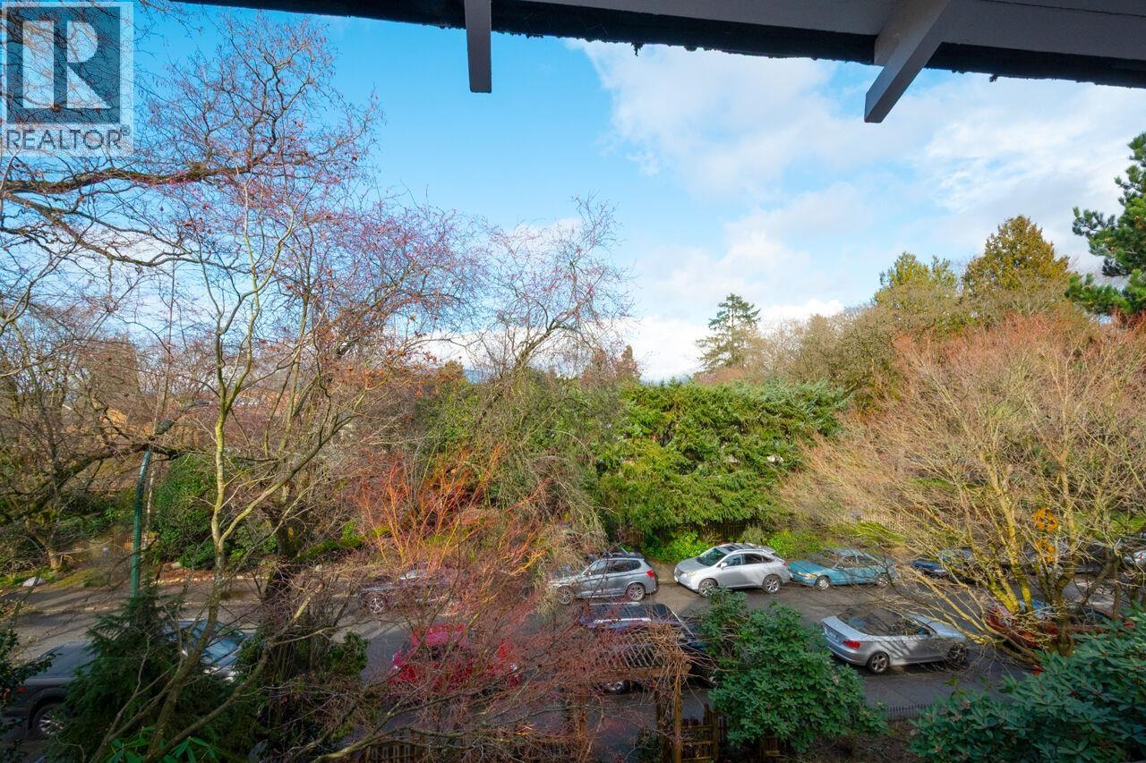 2912-14 W 3rd Avenue, Vancouver, British Columbia  V6K 1M7 - Photo 9 - R3105271