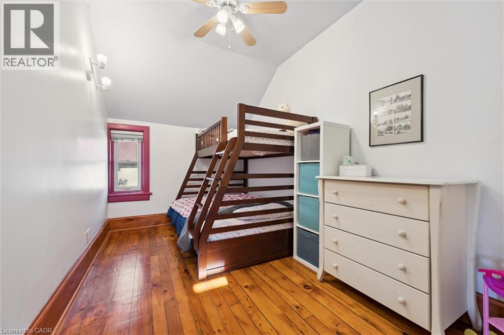 20 Linden Avenue, Kitchener, Ontario  N2G 2A4 - Photo 18 - 40800816