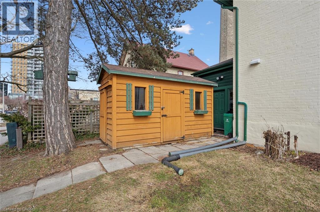 20 Linden Avenue, Kitchener, Ontario  N2G 2A4 - Photo 30 - 40800816