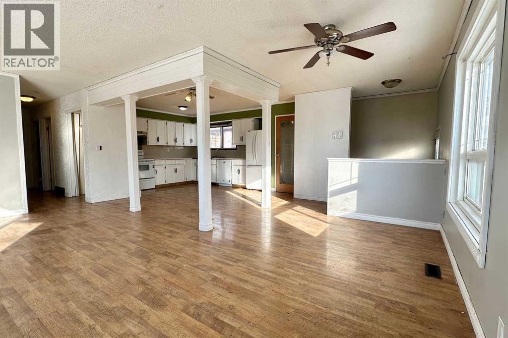 6 Hillside Avenue, Swan Hills, Alberta  T0G 2C0 - Photo 6 - A2294162