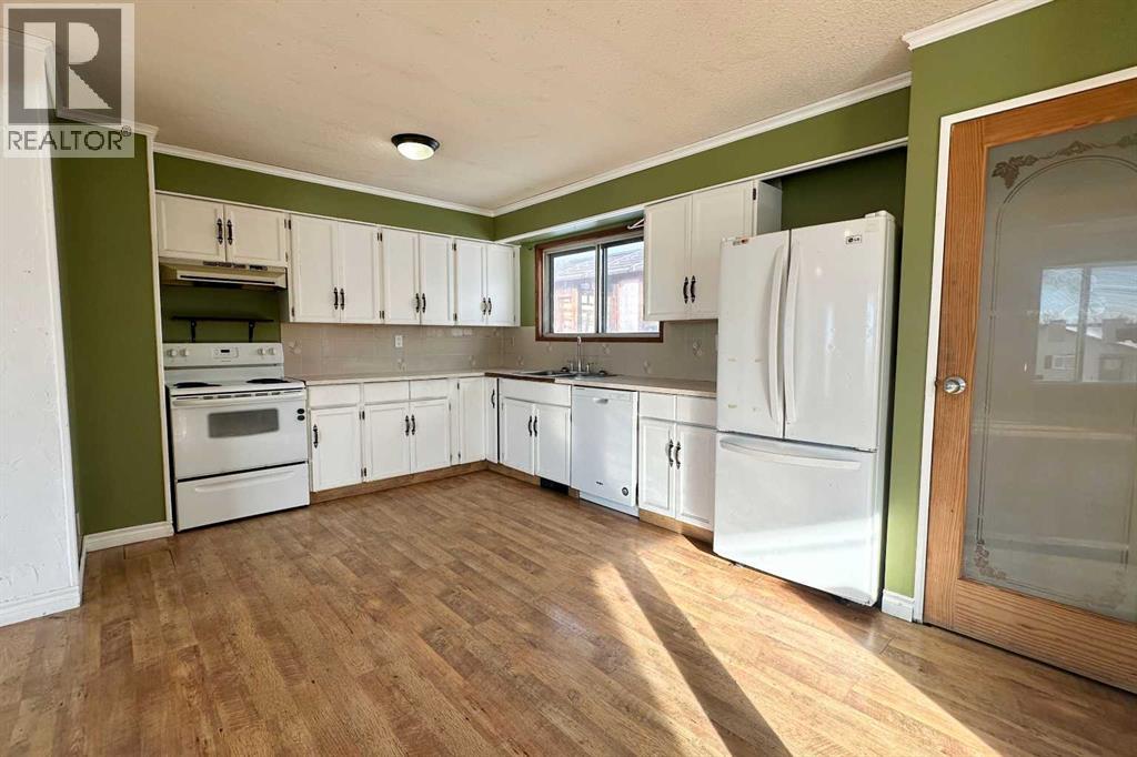 6 Hillside Avenue, Swan Hills, Alberta  T0G 2C0 - Photo 7 - A2294162