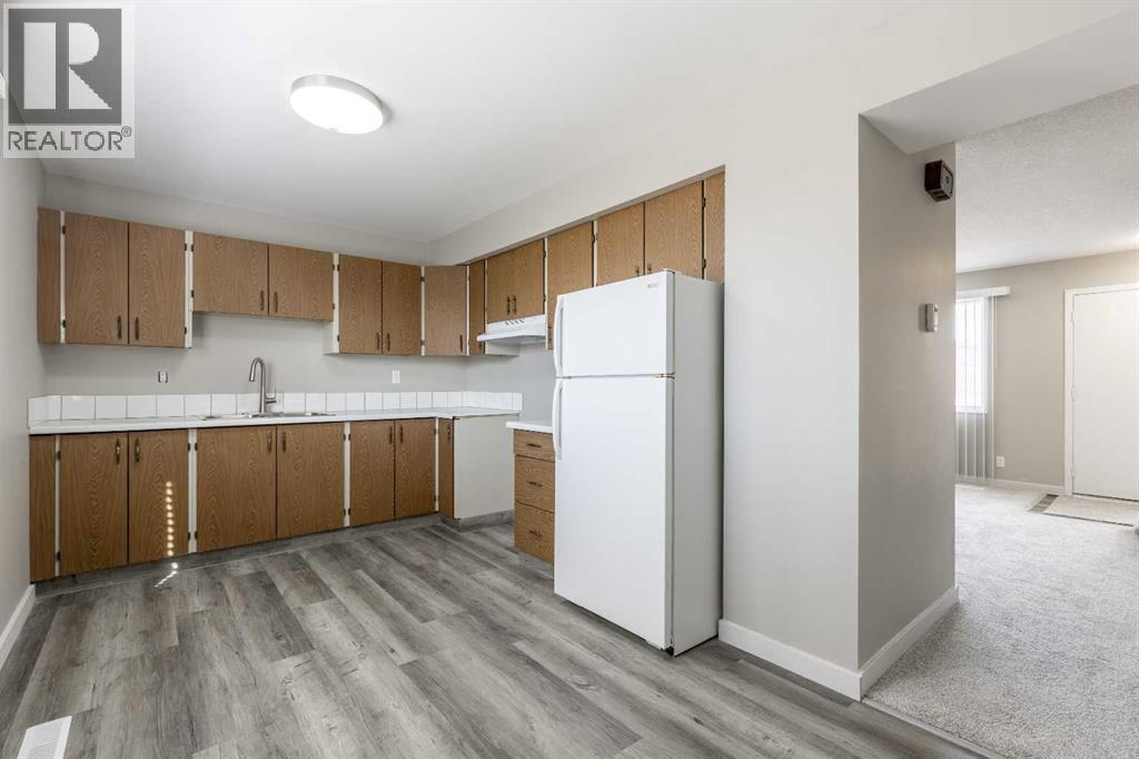 2102 13 Street N, Lethbridge, Alberta  T1H 2V5 - Photo 9 - A2295944