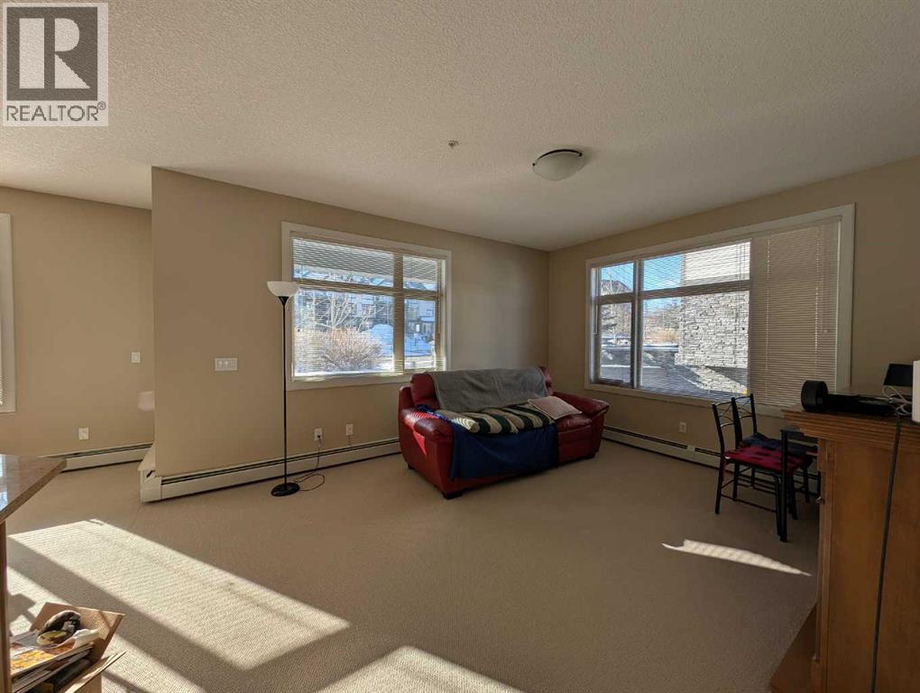 203, 35 Aspenmont Heights SW, Calgary, Alberta  T3H 0E5 - Photo 8 - A2291530