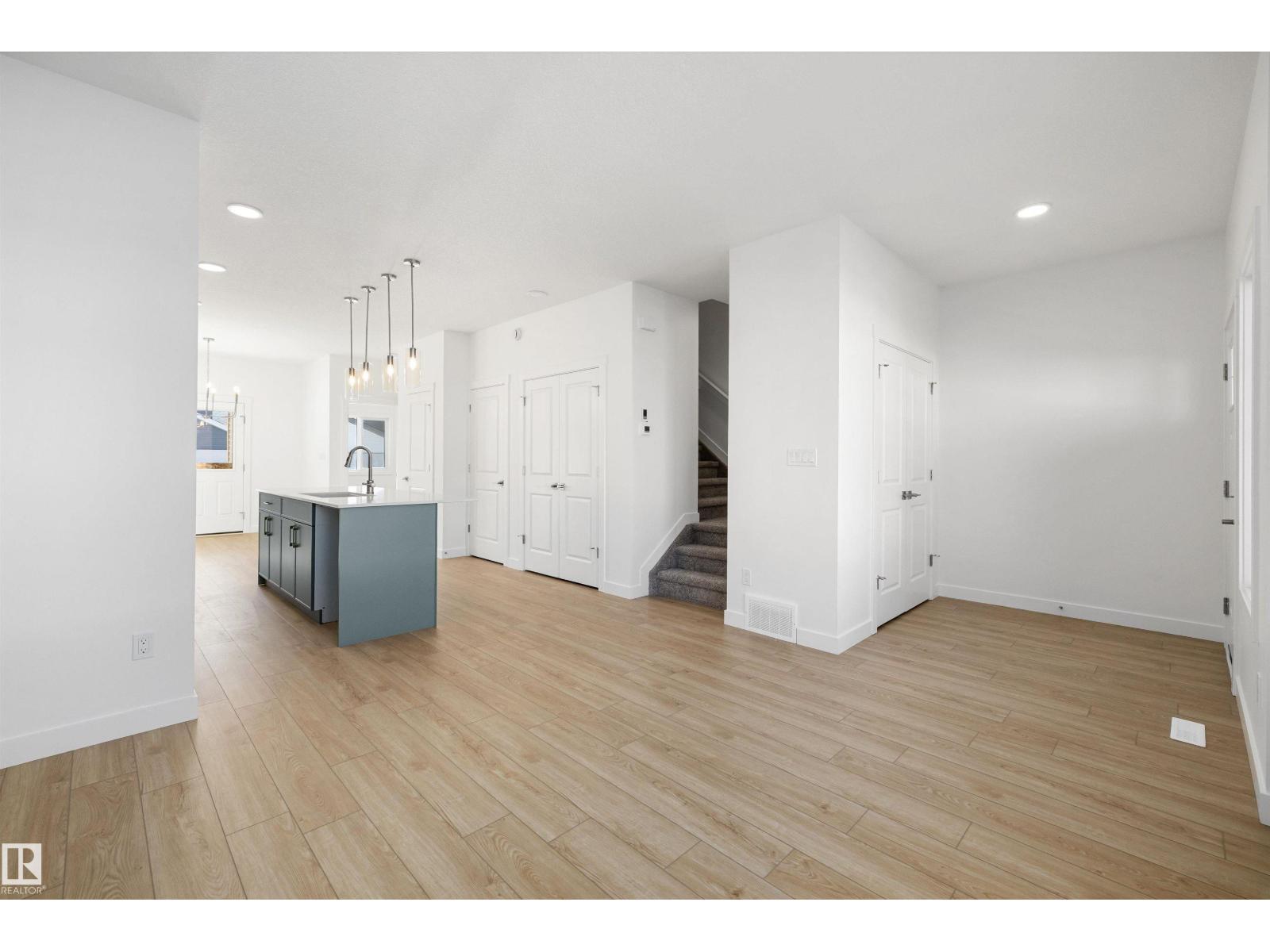 20711 43 Av Nw, Edmonton, Alberta  T6M 3E3 - Photo 5 - E4475739