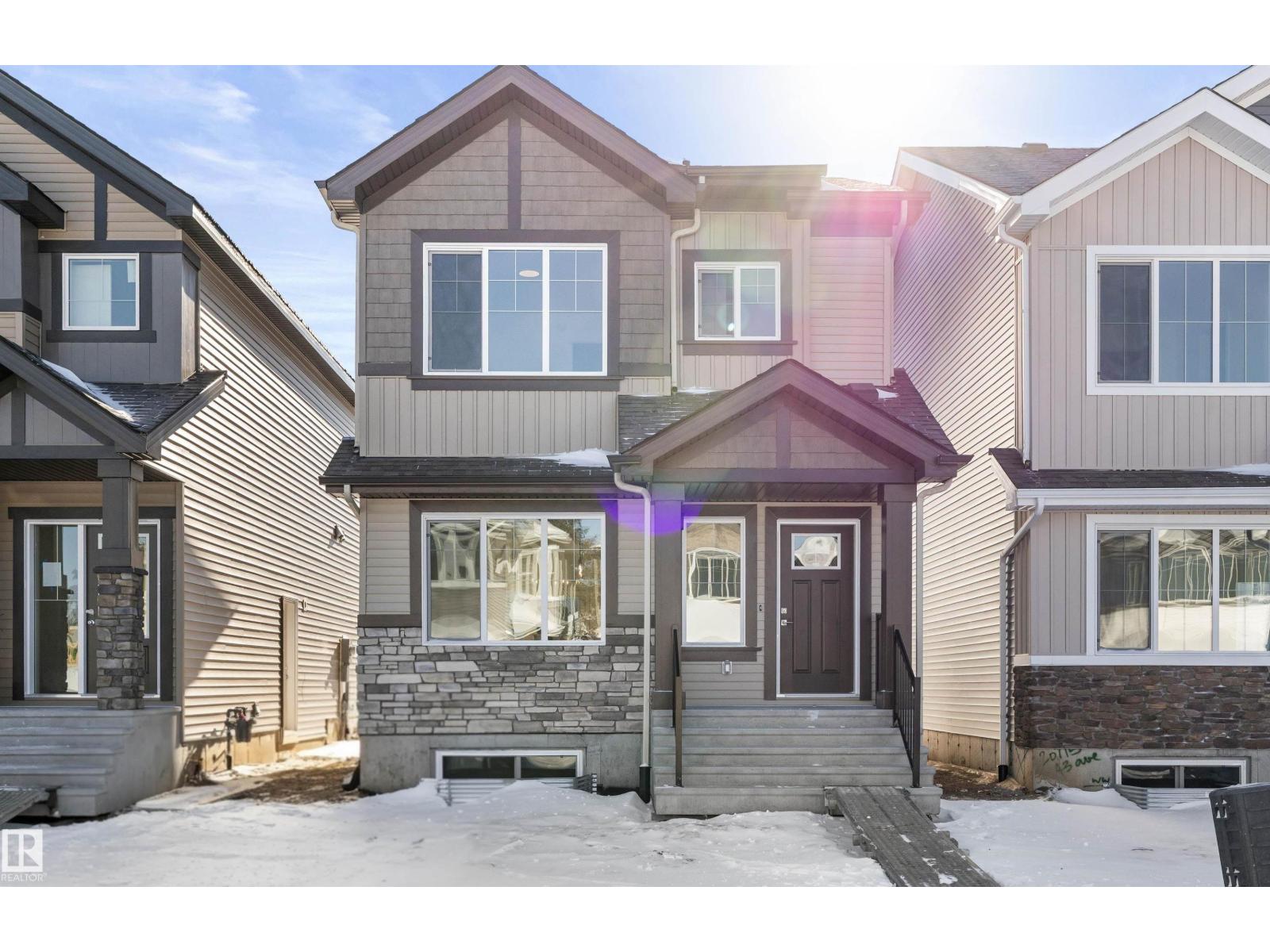 20711 43 Av Nw, Edmonton, Alberta  T6M 3E3 - Photo 1 - E4475739