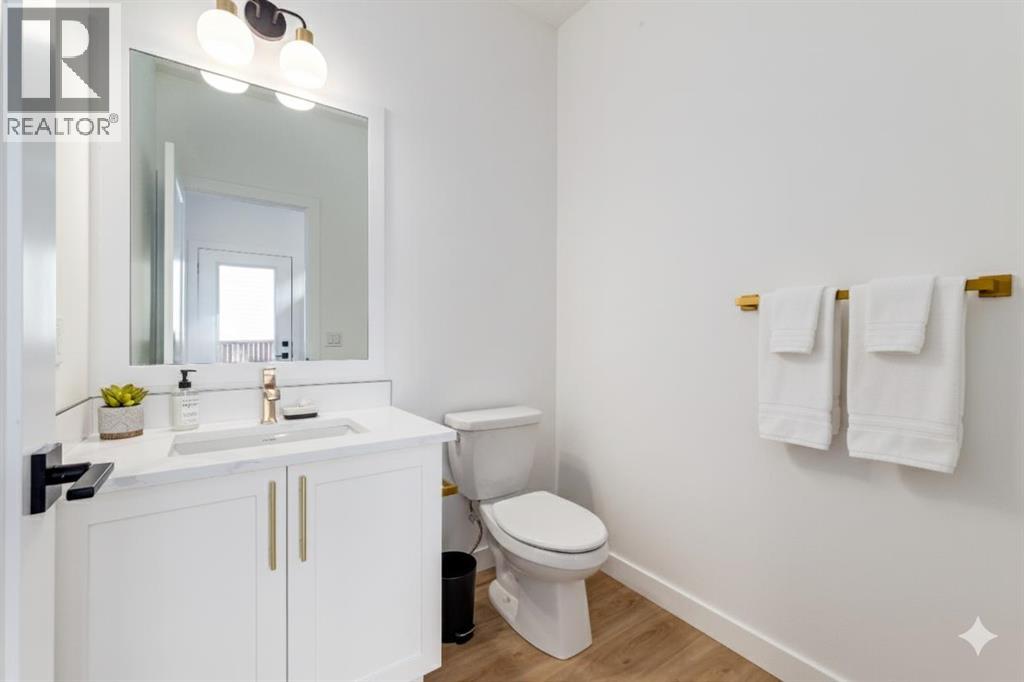 2520 21 Avenue SW, Calgary, Alberta  T3E 0H3 - Photo 3 - A2293876