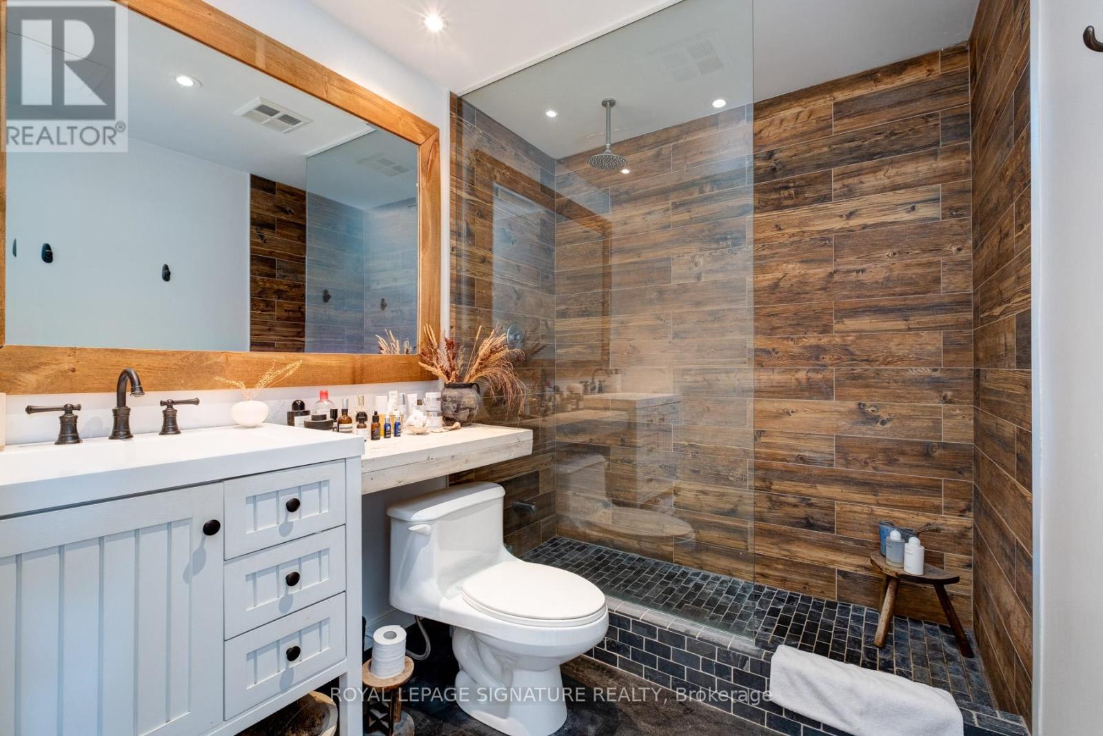 510 - 1 Shaw Street, Toronto, Ontario  M6K 0A1 - Photo 13 - C12939800