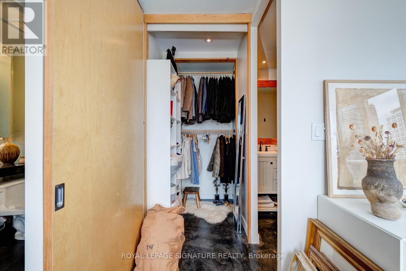 510 - 1 Shaw Street, Toronto, Ontario  M6K 0A1 - Photo 16 - C12939800