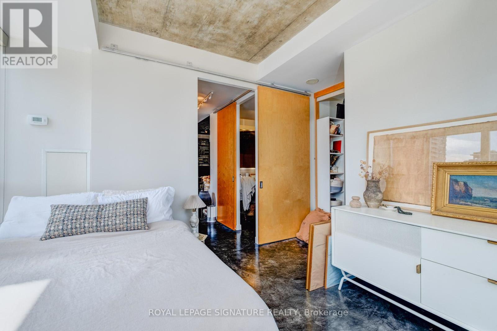 510 - 1 Shaw Street, Toronto, Ontario  M6K 0A1 - Photo 17 - C12939800