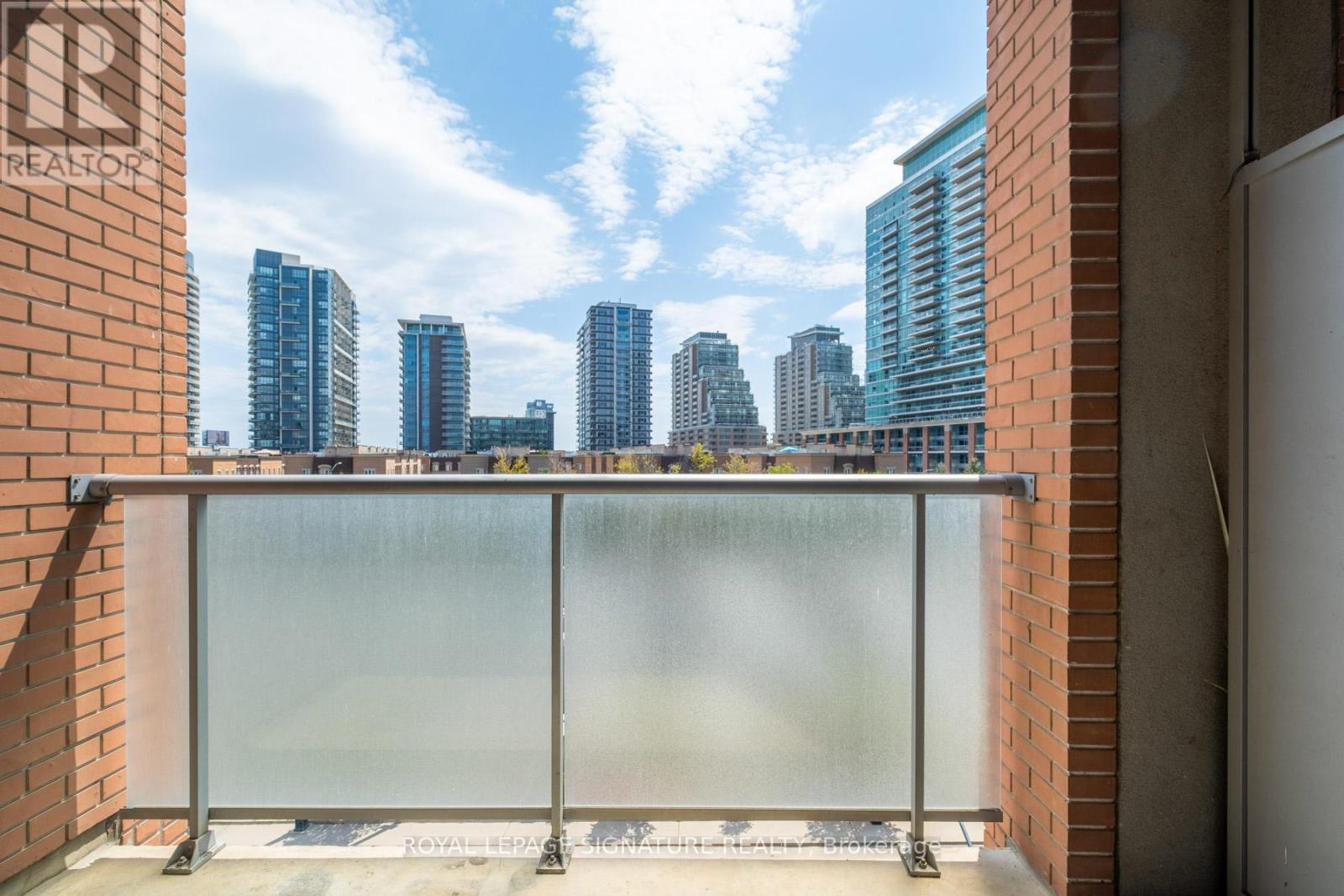 510 - 1 Shaw Street, Toronto, Ontario  M6K 0A1 - Photo 20 - C12939800