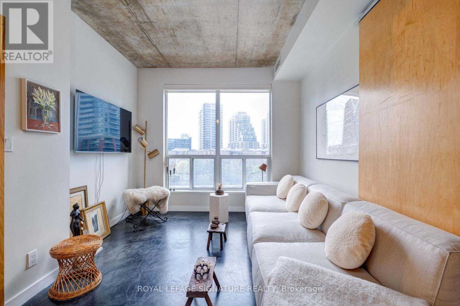 510 - 1 Shaw Street, Toronto, Ontario  M6K 0A1 - Photo 9 - C12939800