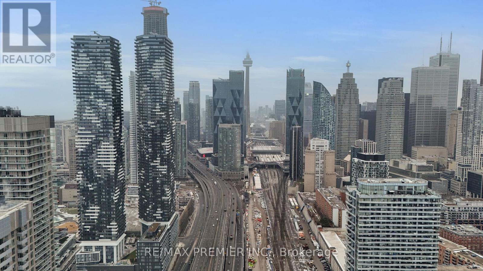 332 - 15 Richardson Street, Toronto, Ontario  M5A 0Y5 - Photo 3 - C12939886