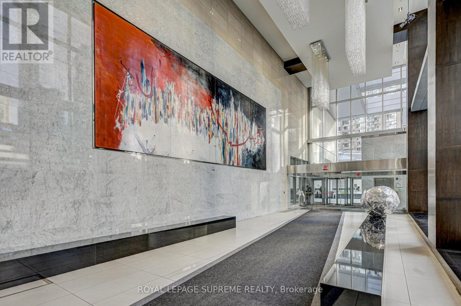 1122 - 386 Yonge Street, Toronto, Ontario  M5B 0A5 - Photo 2 - C12939892