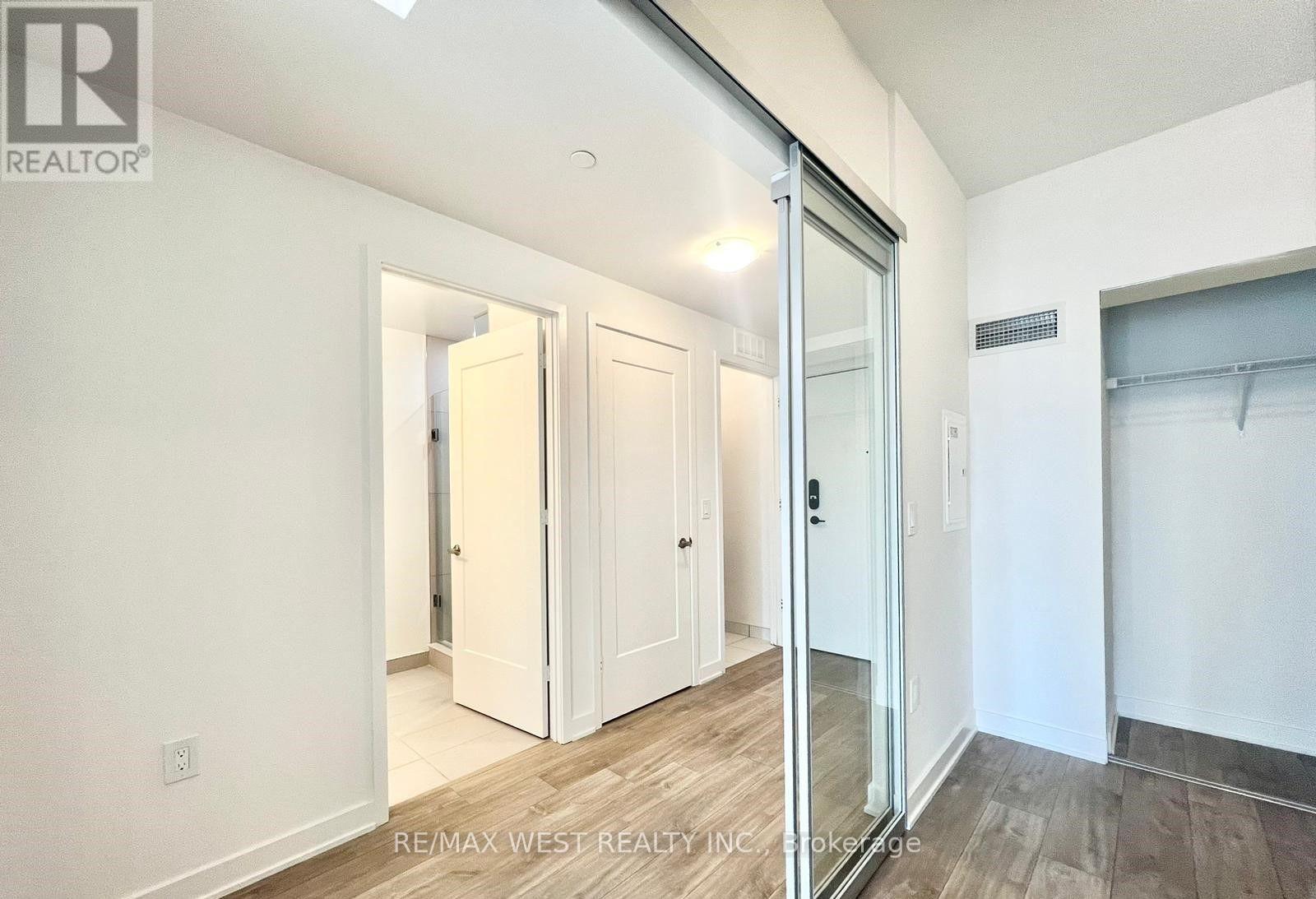 765 W - 135 Lower Sherbourne Street, Toronto, Ontario  M5A 1Y4 - Photo 4 - C12939900