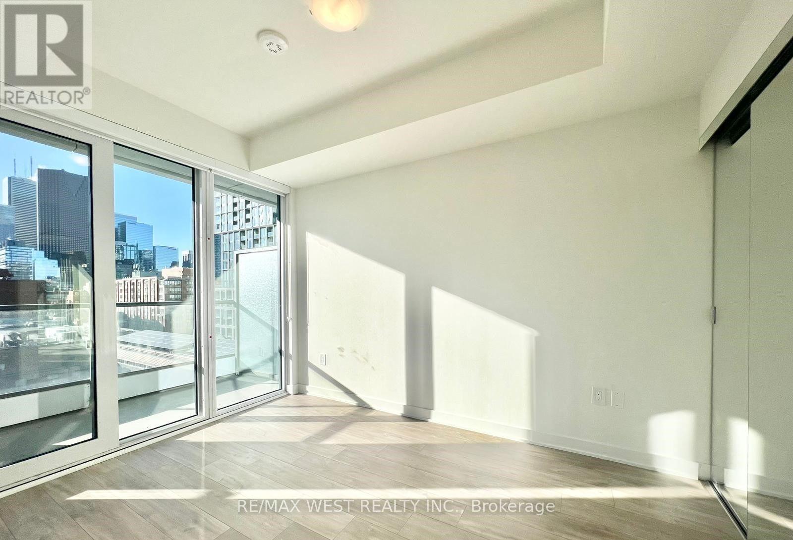 765 W - 135 Lower Sherbourne Street, Toronto, Ontario  M5A 1Y4 - Photo 5 - C12939900