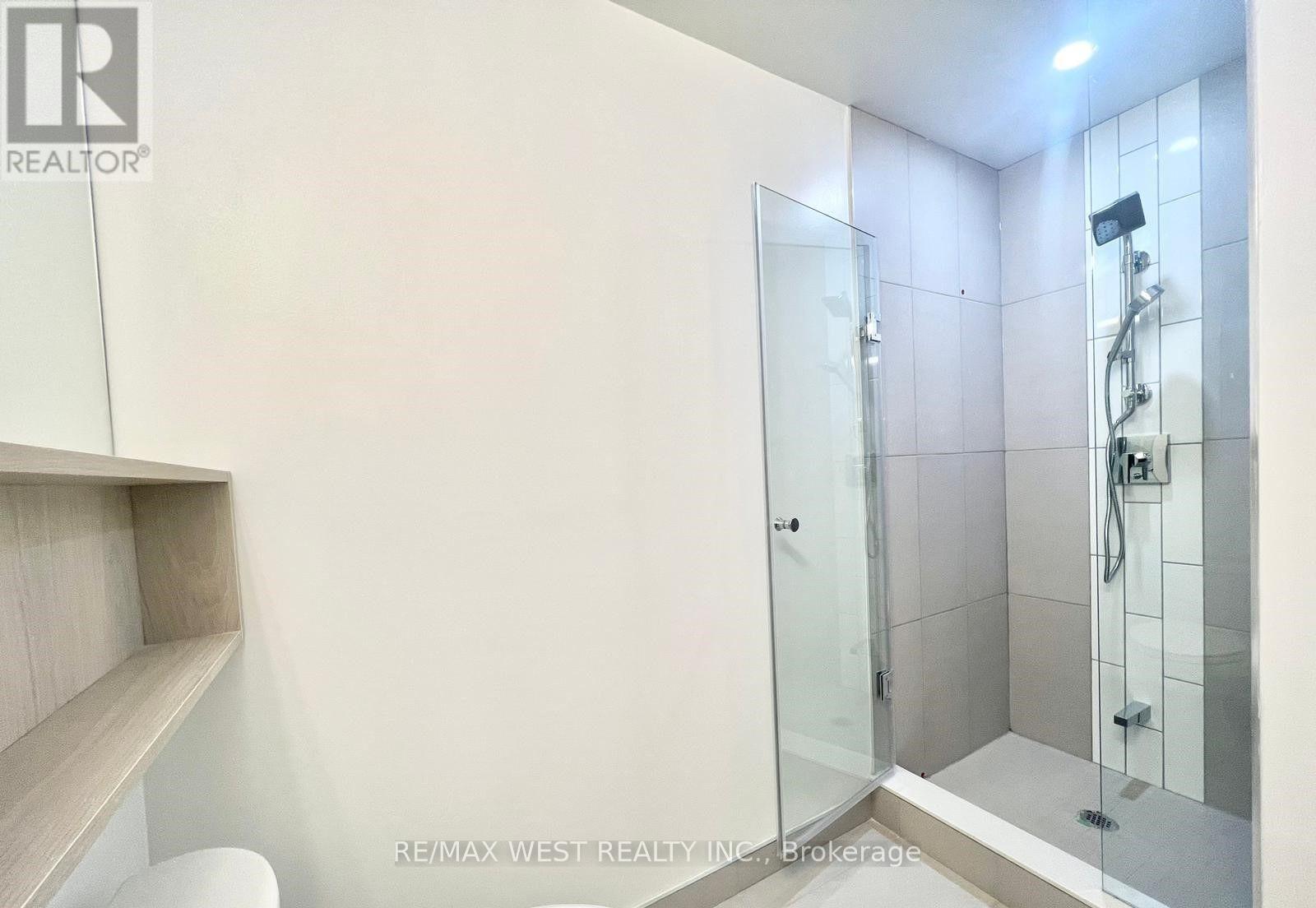 765 W - 135 Lower Sherbourne Street, Toronto, Ontario  M5A 1Y4 - Photo 9 - C12939900