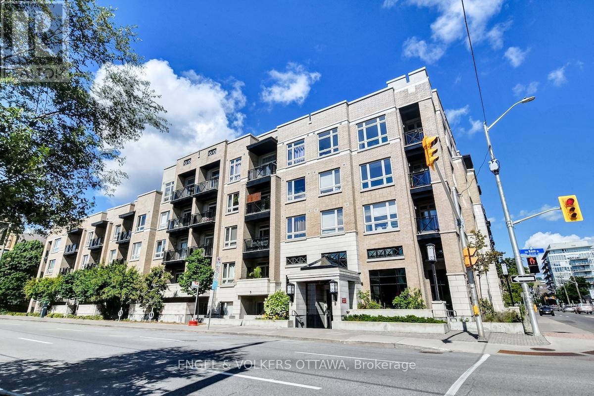 428 - 429 Kent Street, Ottawa, Ontario  K2P 1B5 - Photo 1 - X12939836