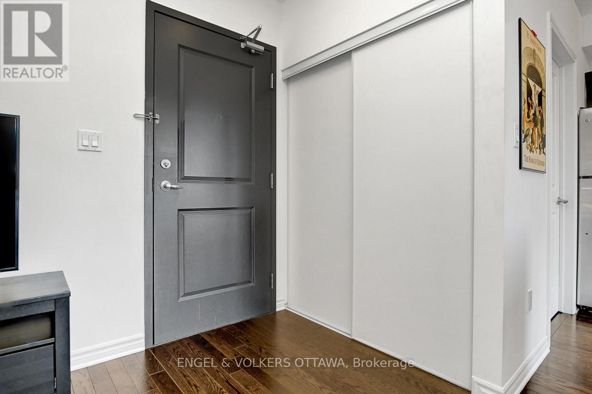 428 - 429 Kent Street, Ottawa, Ontario  K2P 1B5 - Photo 2 - X12939836