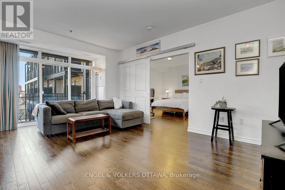 428 - 429 Kent Street, Ottawa, Ontario  K2P 1B5 - Photo 3 - X12939836